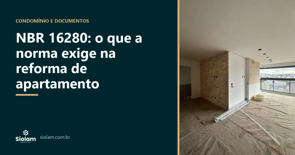 Apartamento em reforma em São Paulo com piso protegido e paredes em preparação, obra da Siolam Engenharia